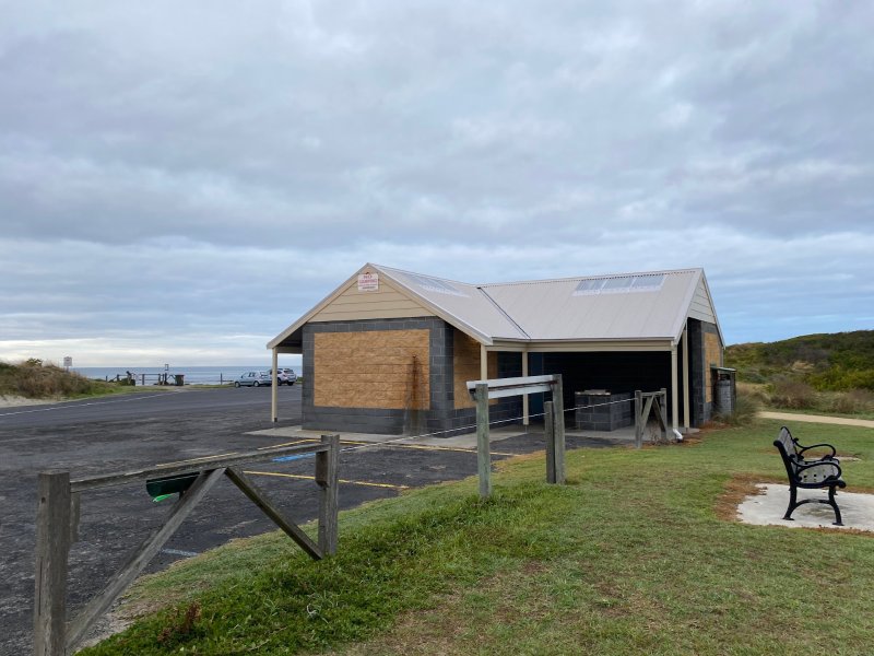 SOUTHCOMBE BEACH BBQ Area