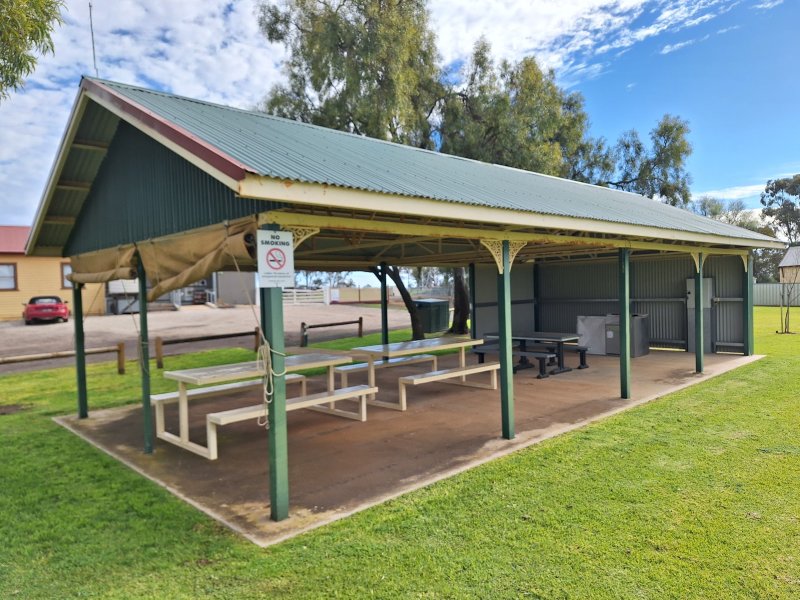DINGEE PROGRESS PARK BBQ Area