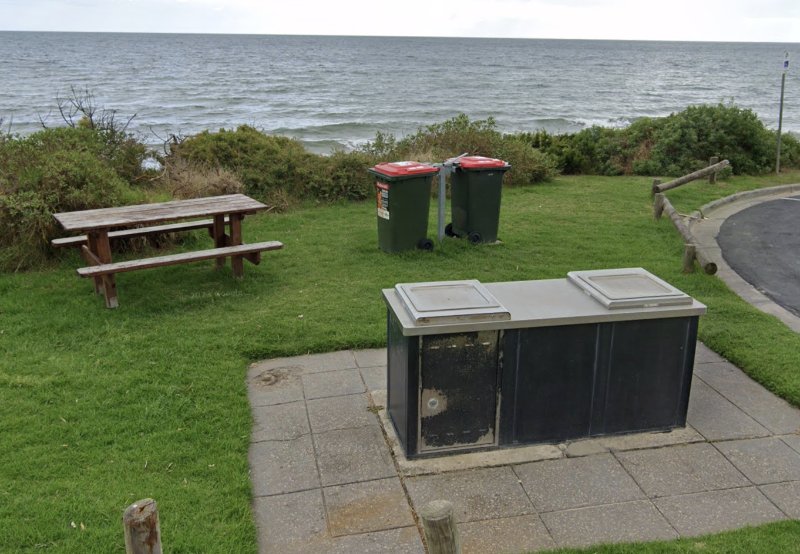 SUNNYSIDE BEACH BBQ Area