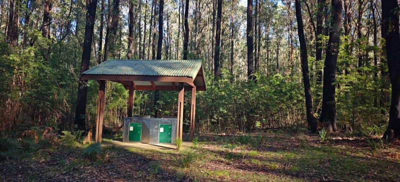 MONGARLOWE RIVER PICNIC AREA BBQ Area