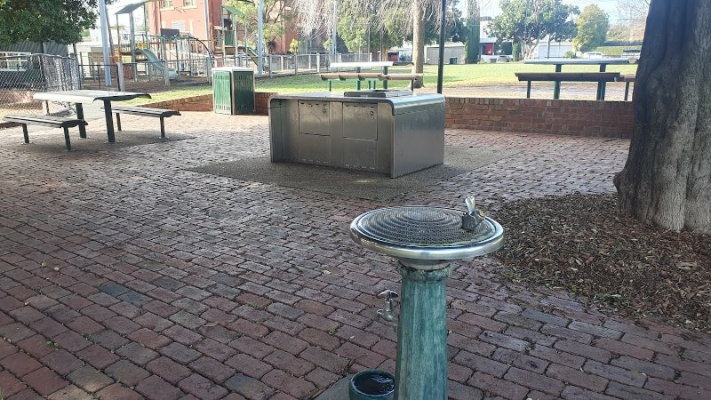 BROOKVILLE GARDENS BBQ Area