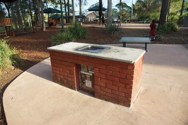 DM HENDERSON PARK BBQ Area