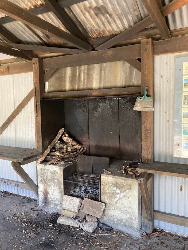 BRUSHY MOUNTAIN CAMPGROUND BBQ Area