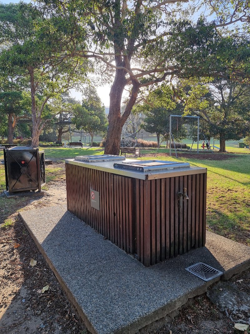 VICTORIA PARK BBQ Area