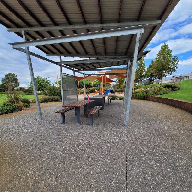 RAVELLO RESERVE BBQ Area