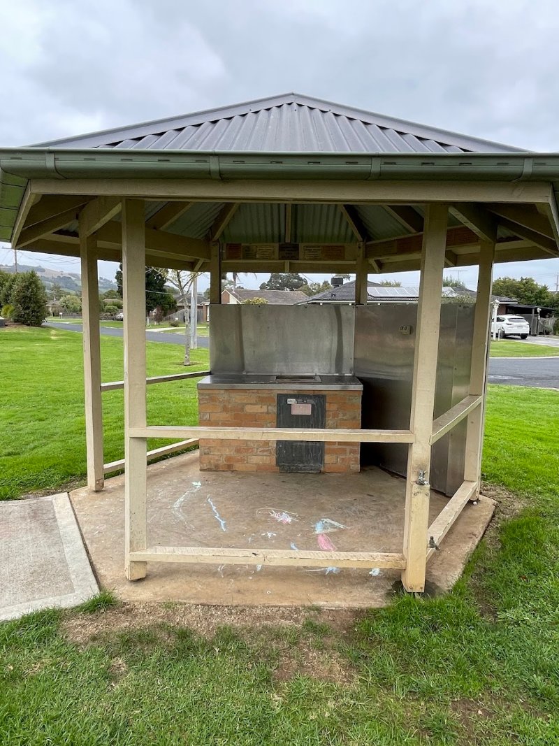 HOWARD PARK BBQ Area