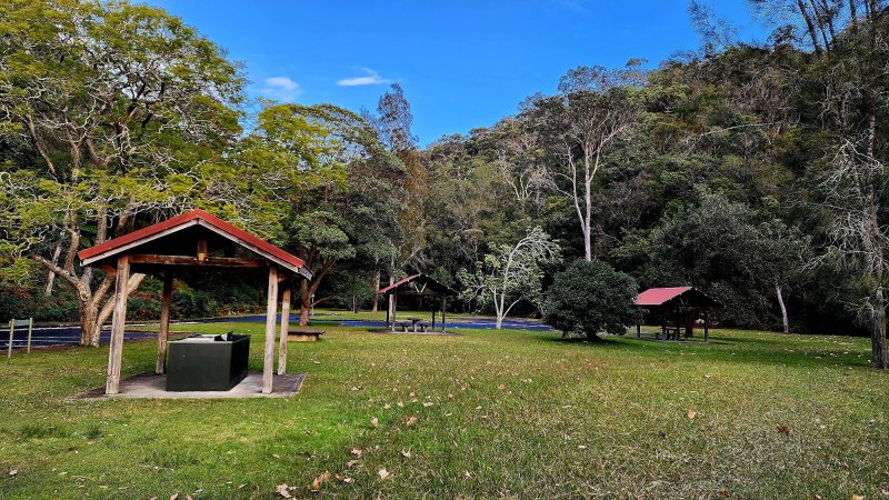 ILLAWONG BAY PICNIC AREA BBQ Area