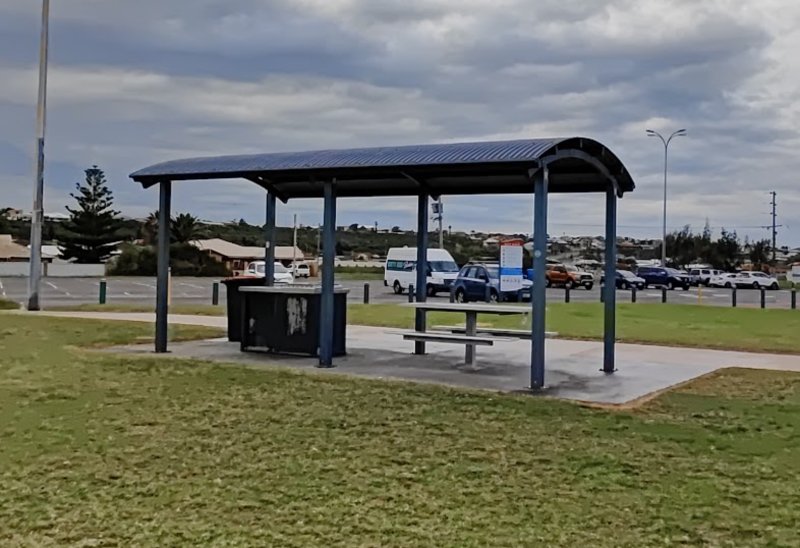 MAHOMETS BEACH BBQ Area