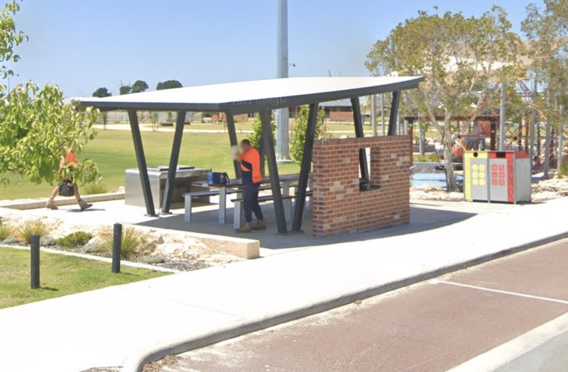 TREEBY OVAL BBQ Area