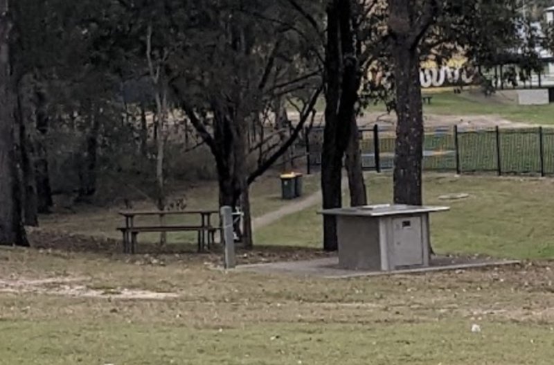 GEMSTONE CRESCENT BBQ Area