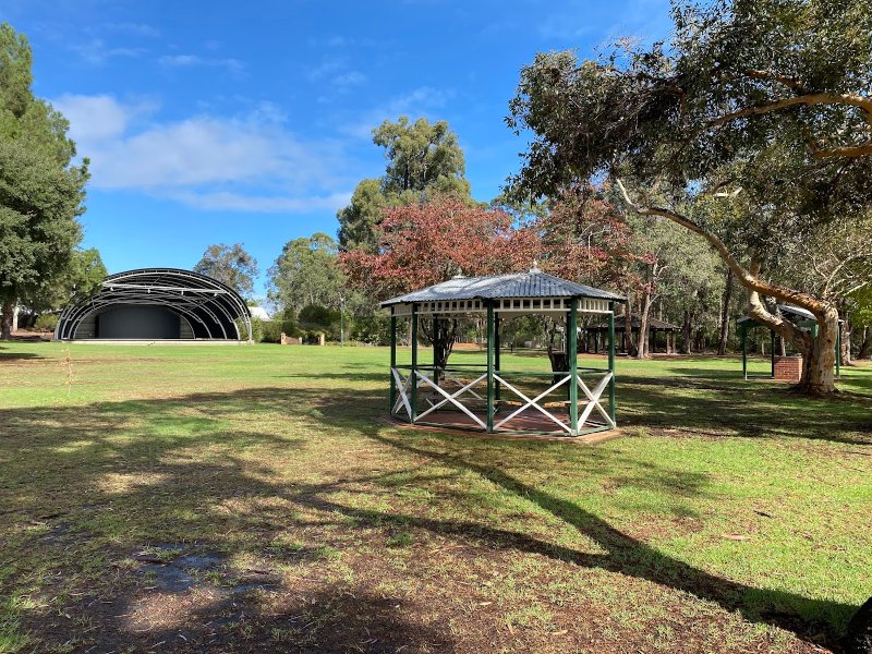 MANJIMUP HERITAGE PARK BBQ Area