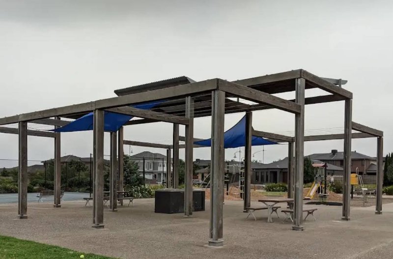 ESPLANADE PARK BBQ Area