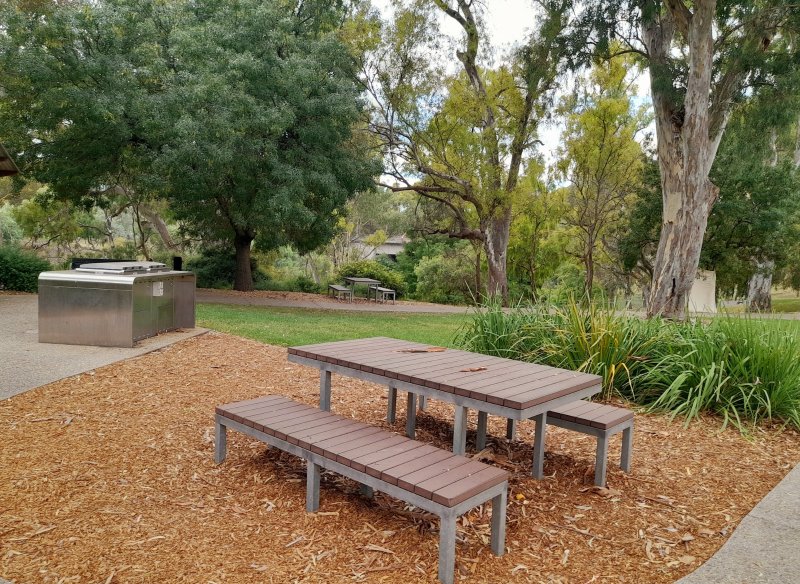 BONYTHON PLAYGROUND BBQ Area