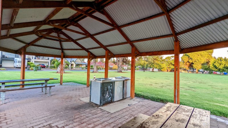 SANDISON RESERVE BBQ Area