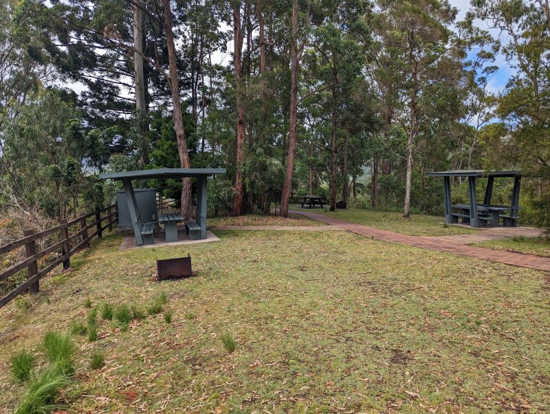 BORDER LOOP LOOKOUT AND PICNIC AREA BBQ Area