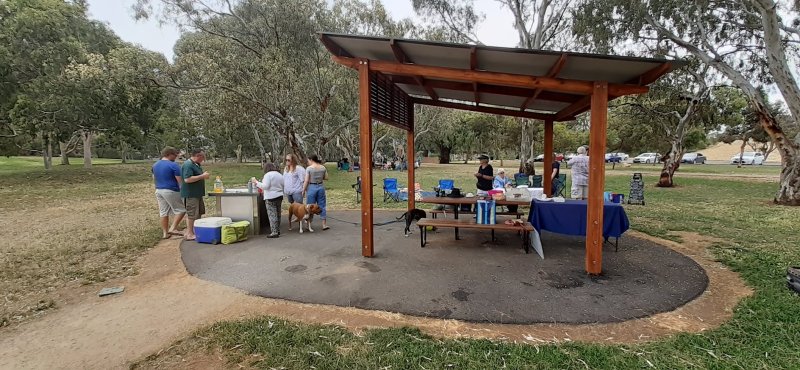OAKLANDS ESTATE RESERVE BBQ Area