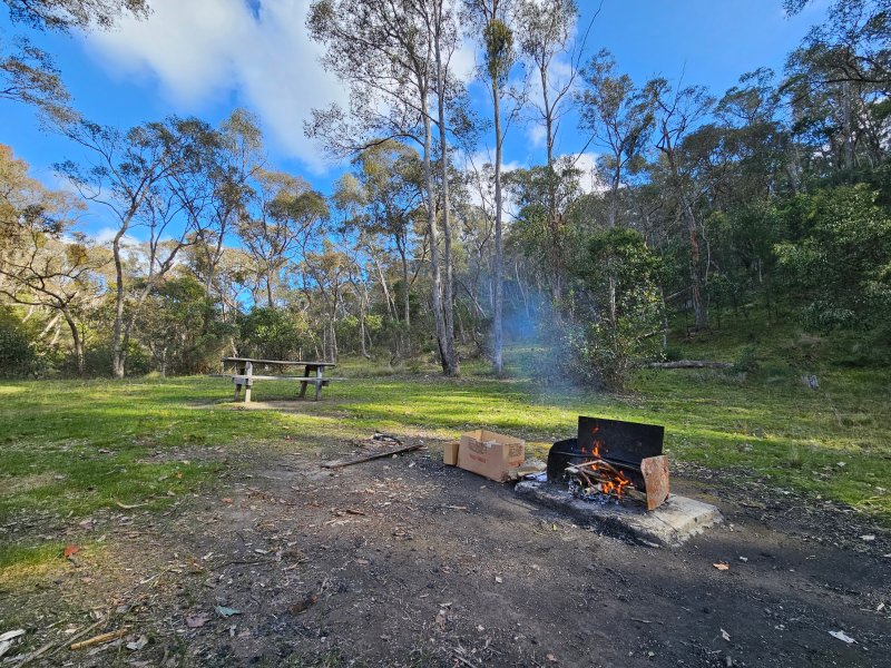 SAPLING GULLY PICNIC AREA BBQ Area