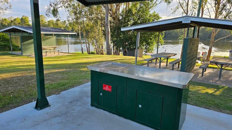 CLAUDE WHARTON WEIR BOAT RAMP BBQ Area