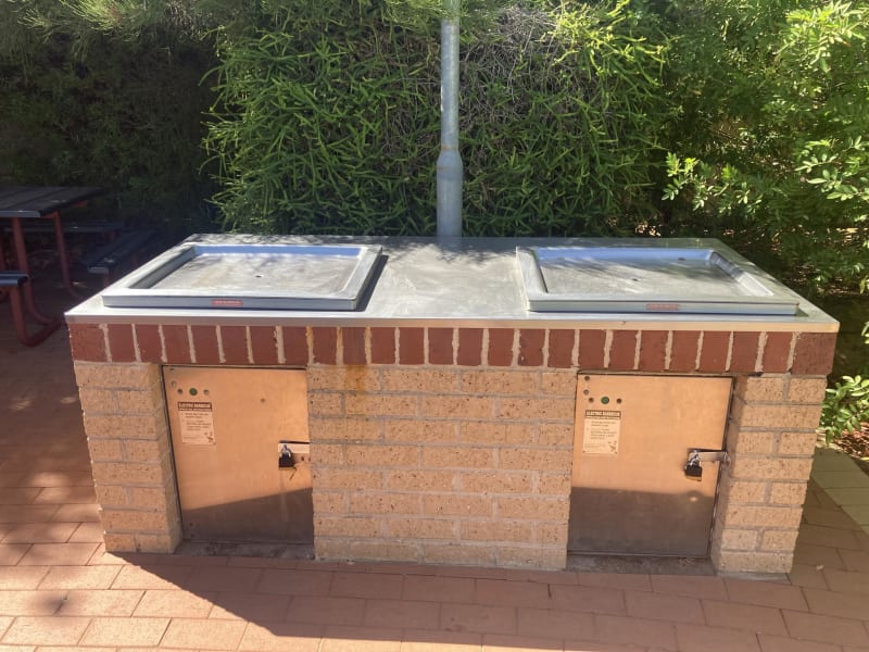 MISS B'S PARK BBQ Area