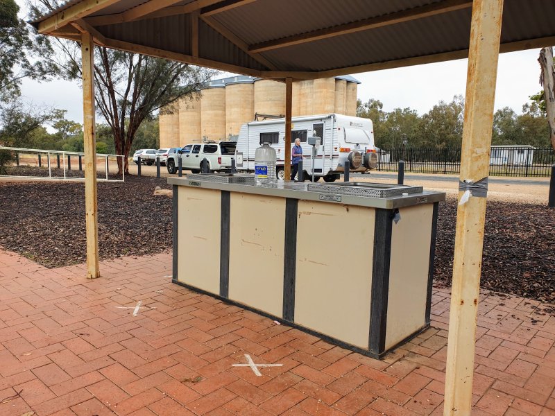 ARDLETHAN RECREATIONAL PARK BBQ Area