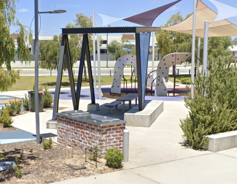 EXPLORER PARK MADOX BBQ Area