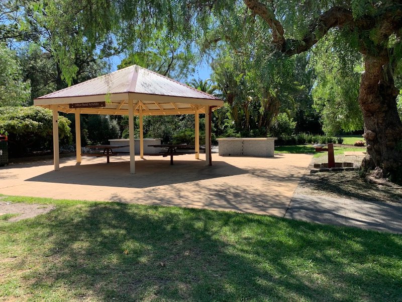 HARLESTON PARK BBQ Area