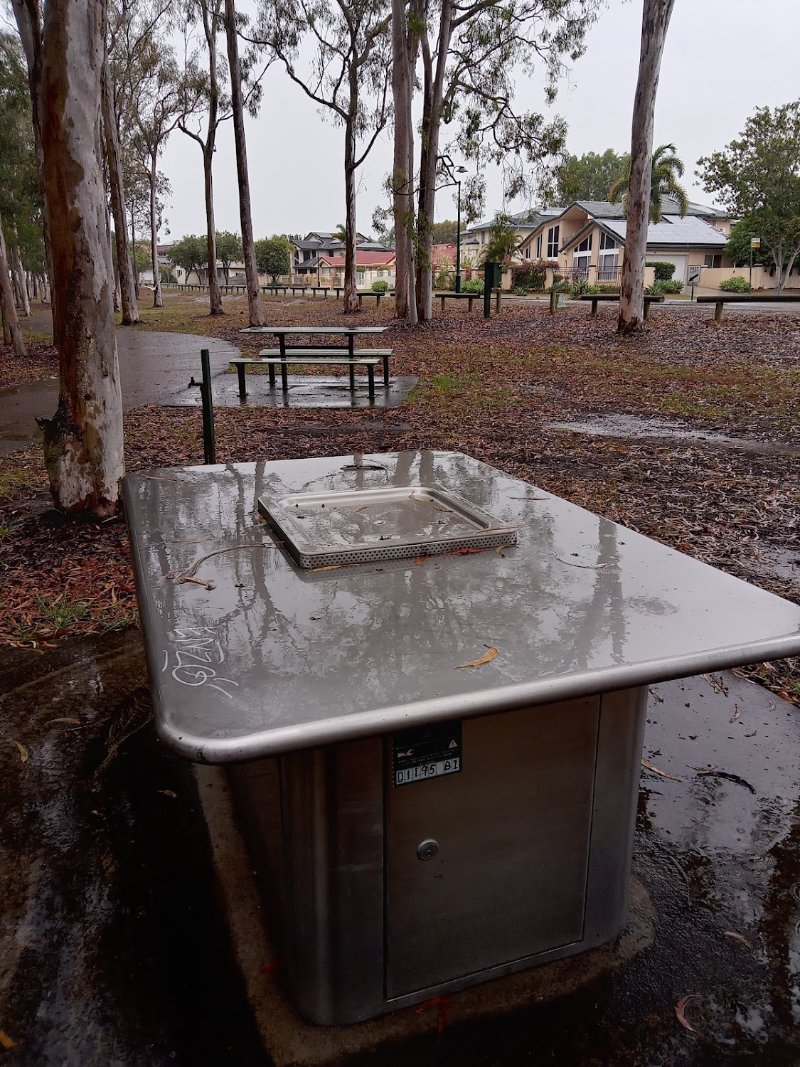 LAKEWOOD AVENUE PARK BBQ Area