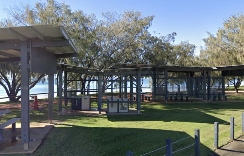 WOODGATE BEACH  BBQ Area