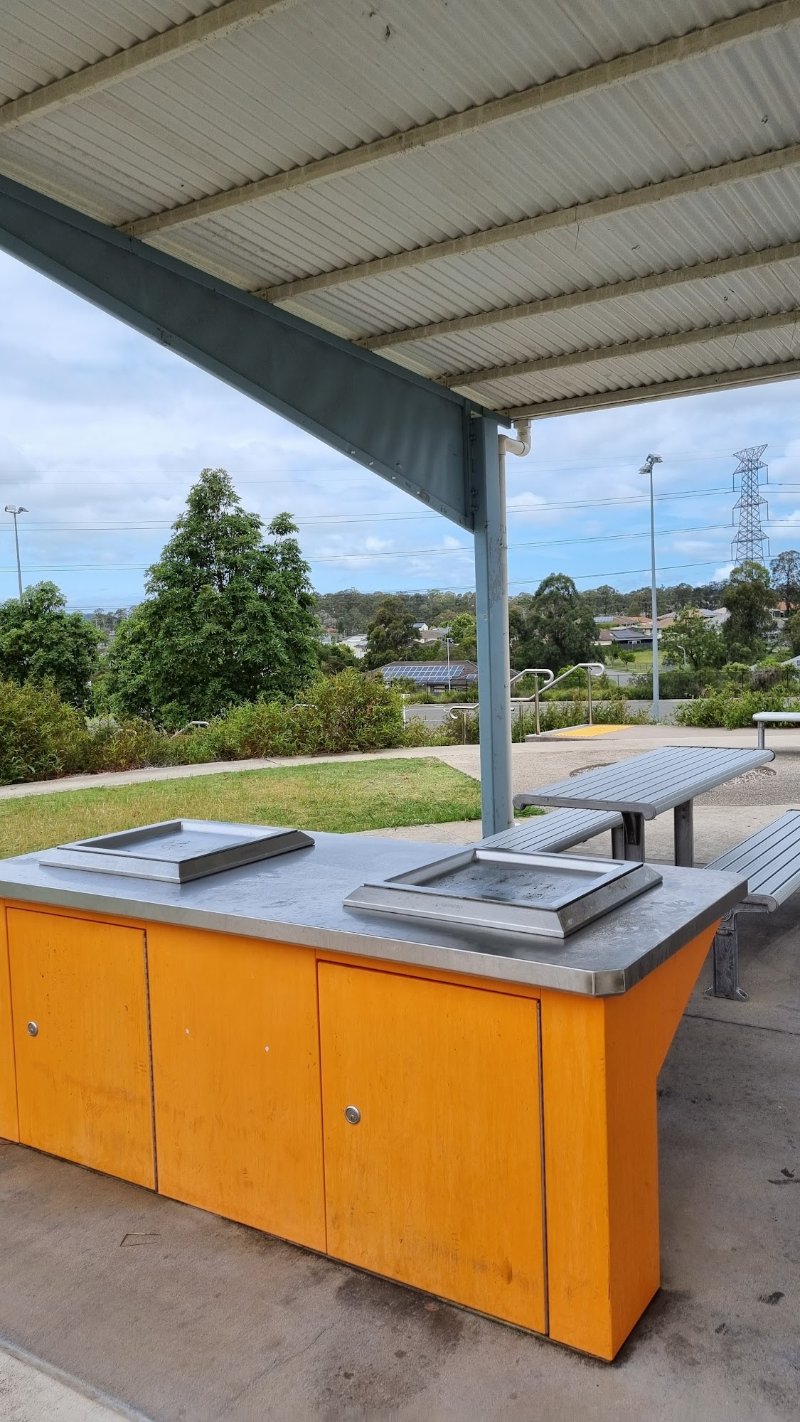 CAMERON PARK BBQ Area