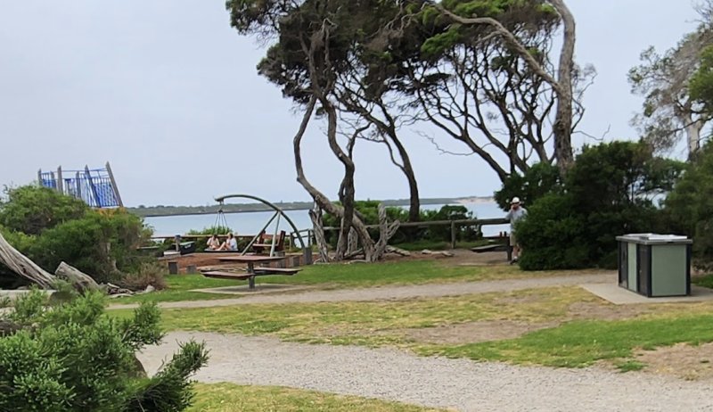 POINT LONSDALE FORESHORE  BBQ Area