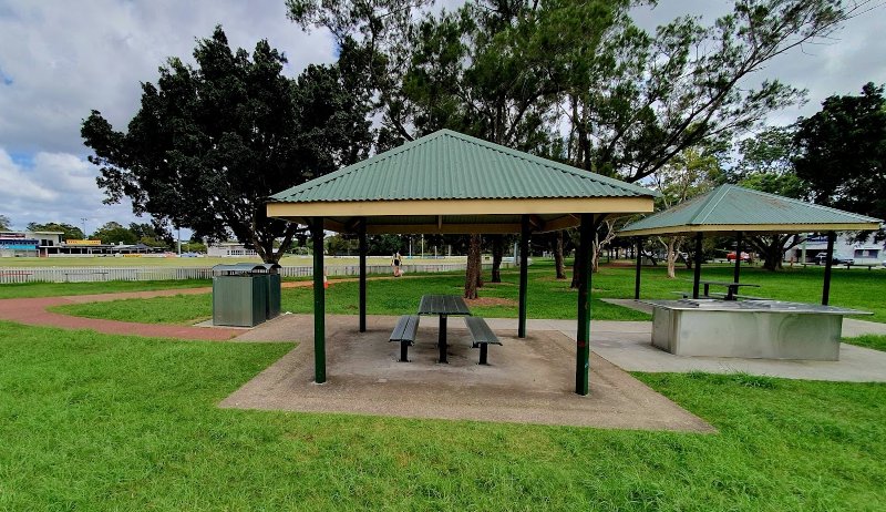 HAWTHORNE PARK BBQ Area