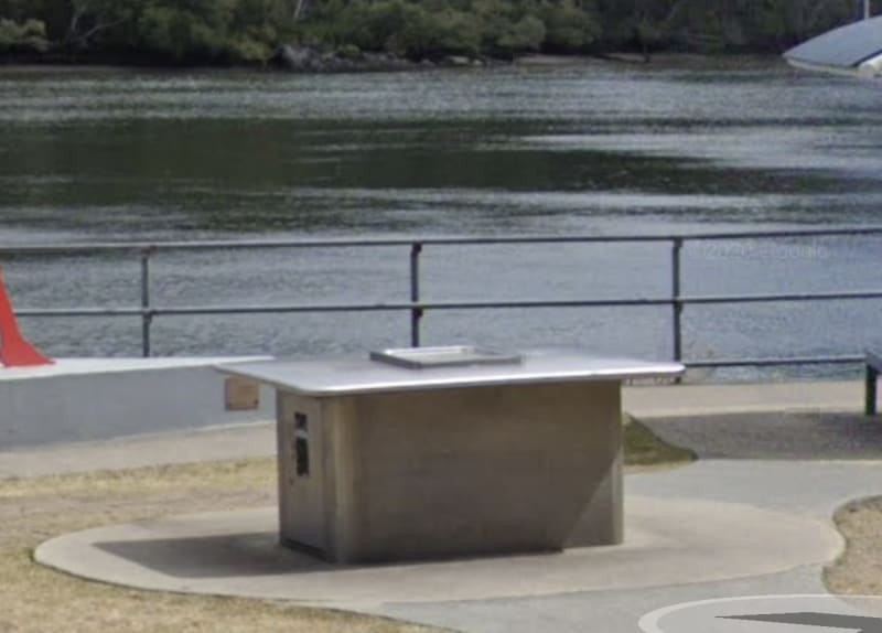 CLIFFS BOARDWALK BBQ Area