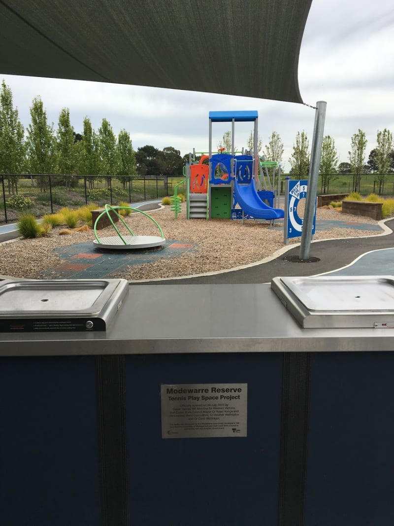 MODEWARRE RESERVE BBQ Area