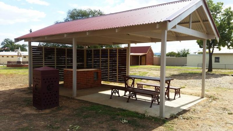 GORDON GARDENS BBQ Area