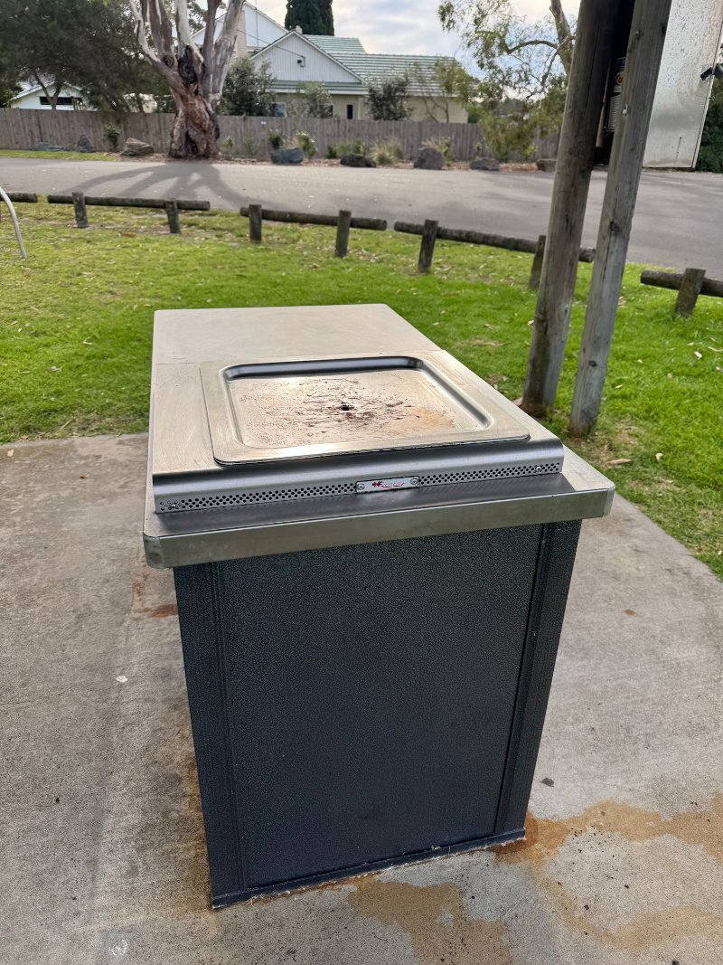METUNG PARK BBQ Area