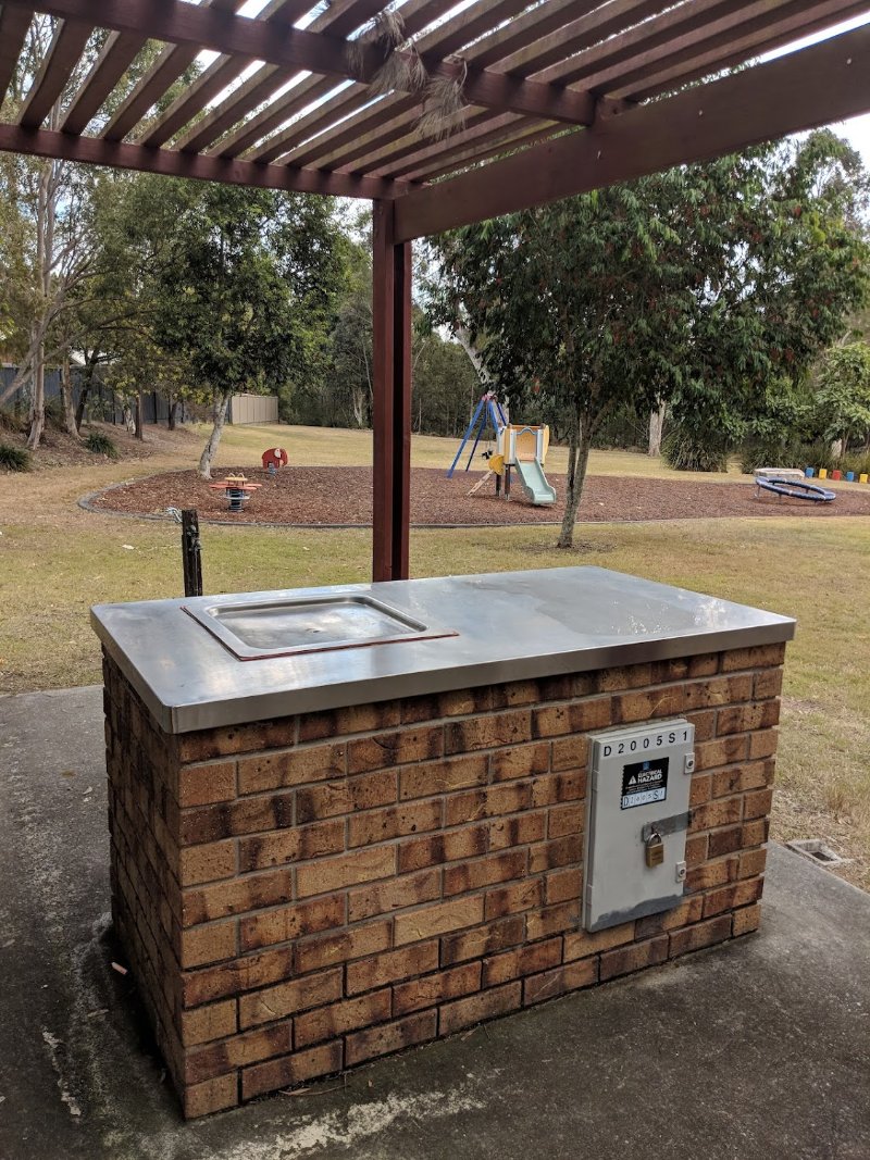 DAINTREE DRIVE PARK BBQ Area
