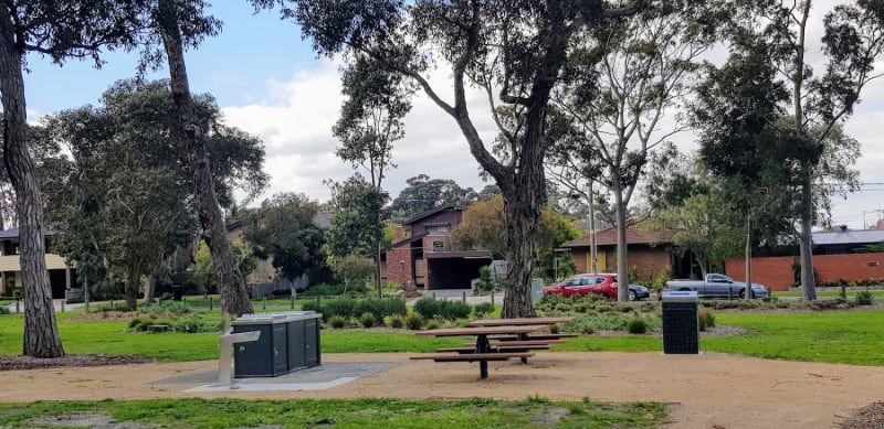 AMERSHAM AVE RESERVE BBQ Area
