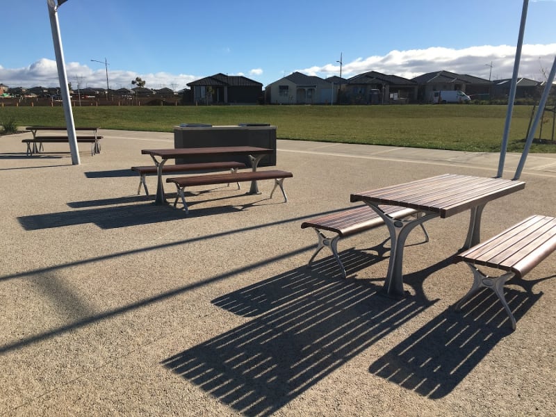 LUNAR WAY RESERVE BBQ Area