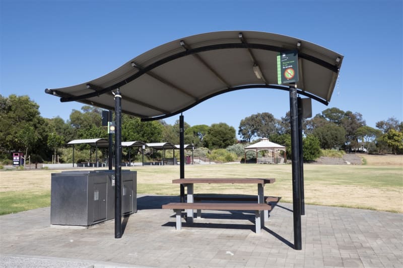 GOLDENFIELDS RESERVE BBQ Area