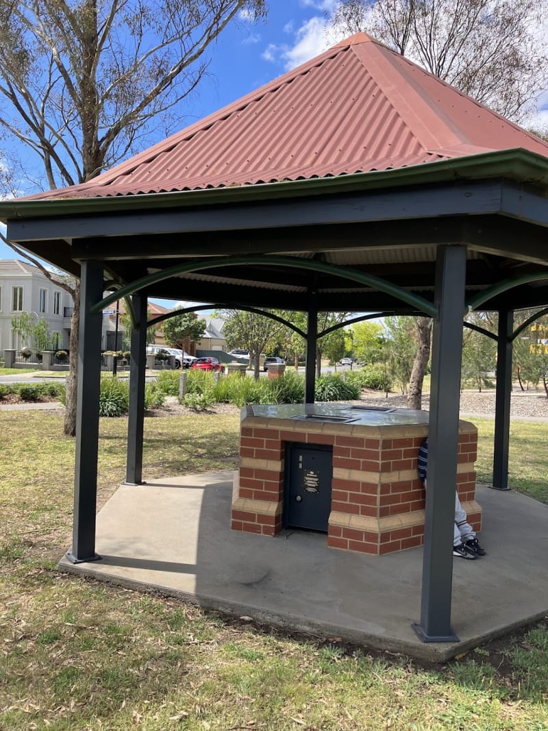 ROSELEIGH RESERVE BBQ Area