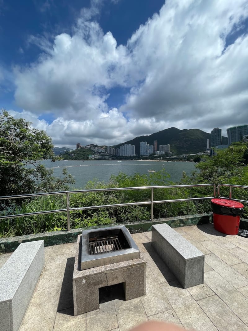 MIDDLE BAY BEACH BBQ Area