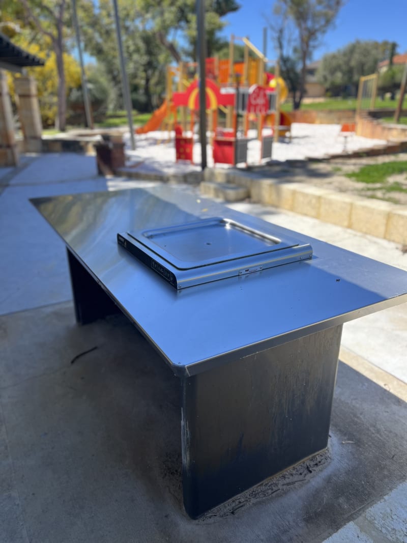 ORLANDO PARK BBQ Area