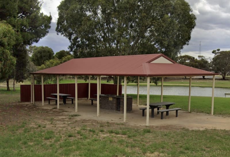 LAKE ROBERTS BBQ Area