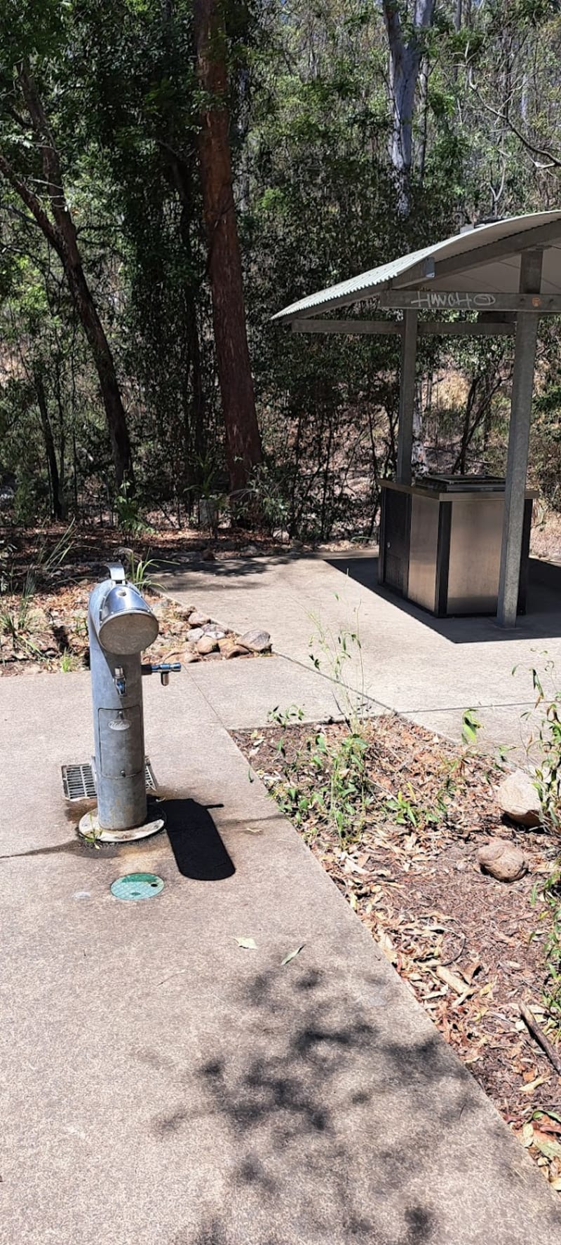 SIMPSON FALLS BBQ Area