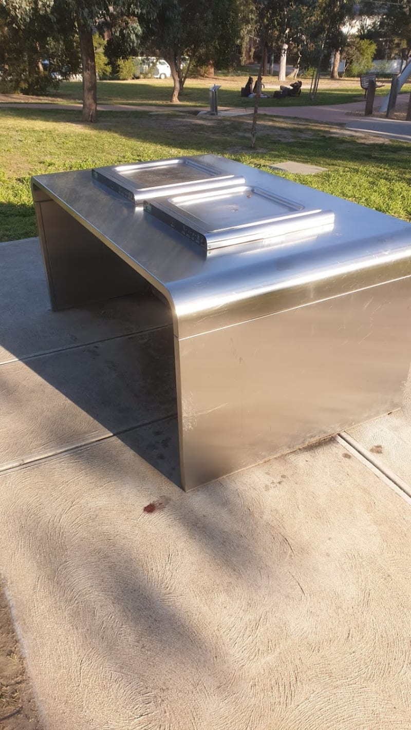 ANTHONY BEALE RESERVE BBQ Area