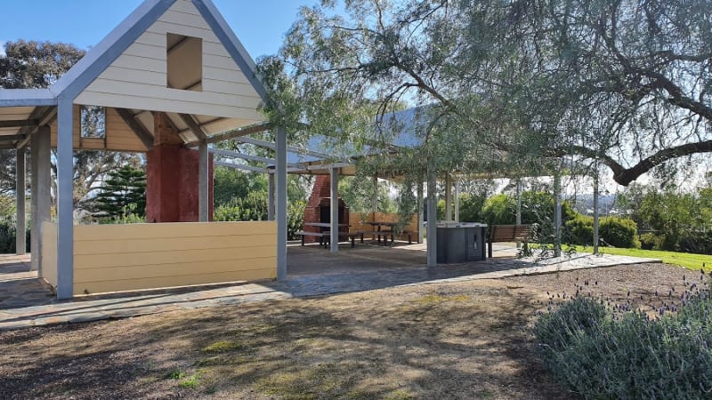 GRAFFS COTTAGE PARK BBQ Area