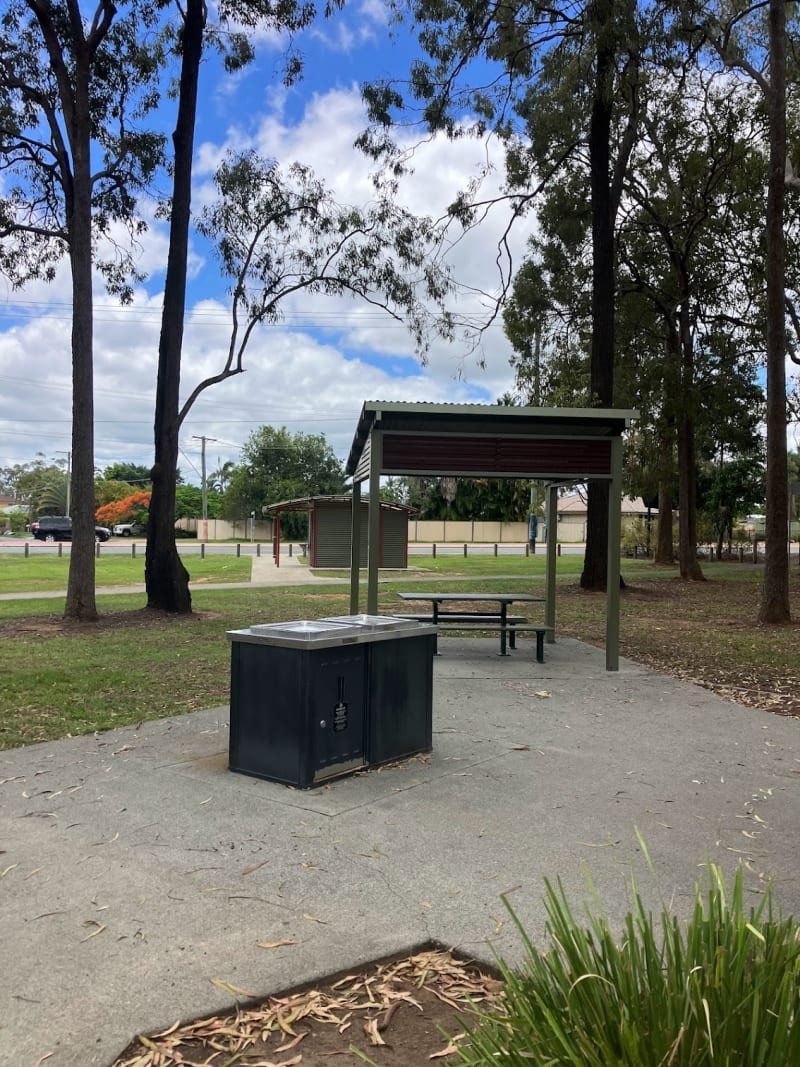 MIDDLE PARK BBQ Area