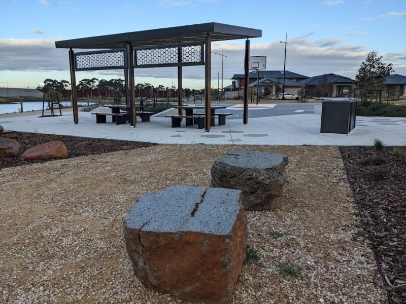 WINGFIELD DR RESERVE BBQ Area