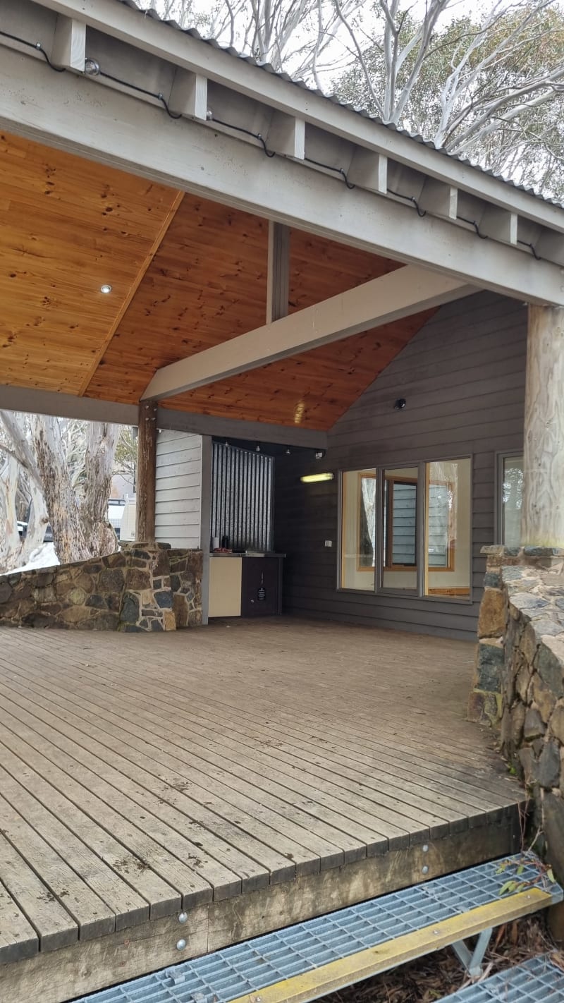 DINNER PLAIN RESERVE BBQ Area