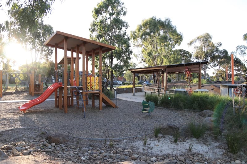 HAREFIELD CRESCENT RESERVE BBQ Area
